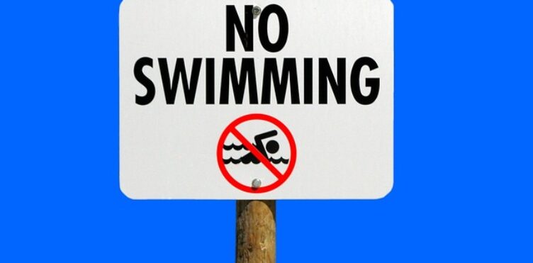 no-swimming-1745399_640